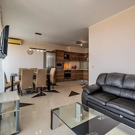 דירה Luxury 2 Bedroom With Sea View *